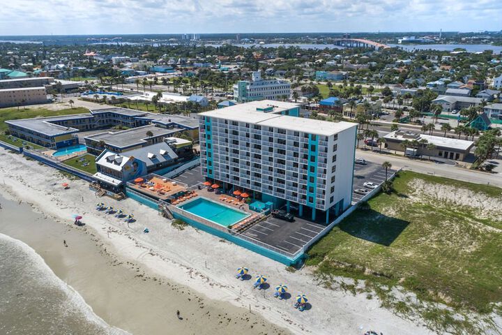 Comfort Inn & Suites Daytona Beach Oceanfront