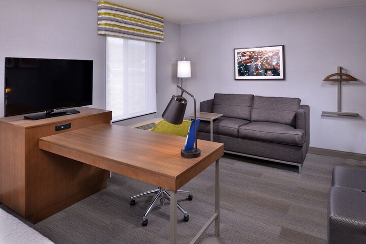 Hampton Inn & Suites Carson City