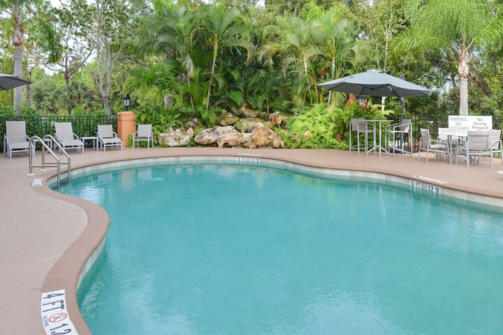 Holiday Inn Express & Suites Naples North - Bonita Springs by IHG