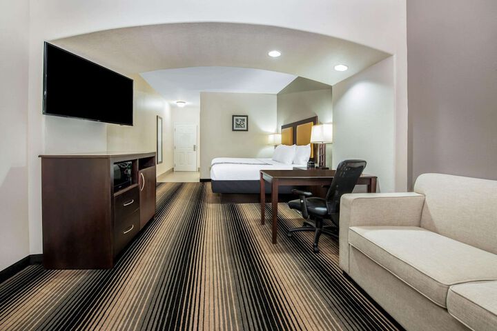 Room 19 of 40