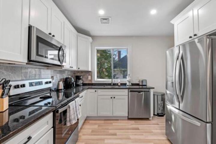 Private Luxury Framingham Condo Near Boston