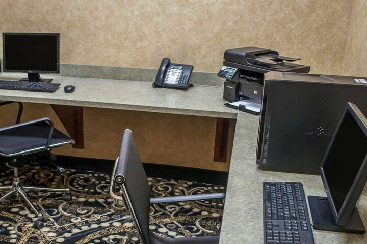 Comfort Suites Portland Southwest