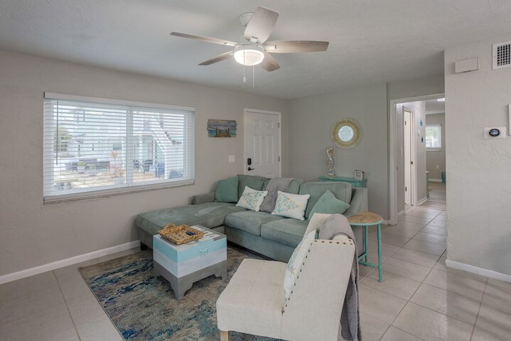 Waterfront & Pool B Star5vacations