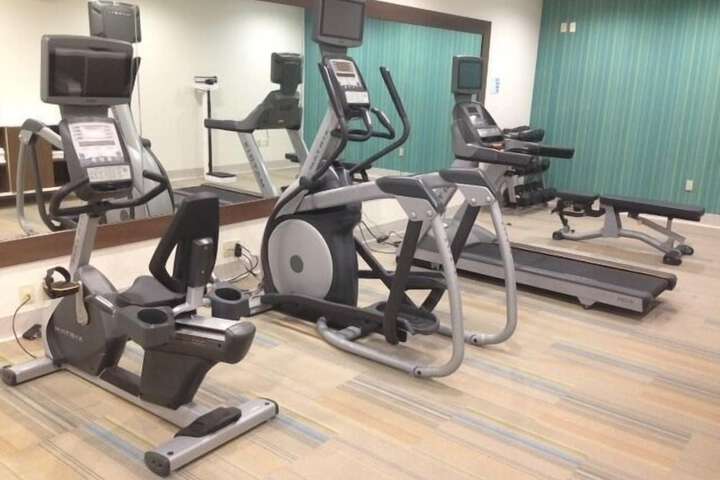Holiday Inn Express and Suites Pigeon Forge Sevierville by IHG