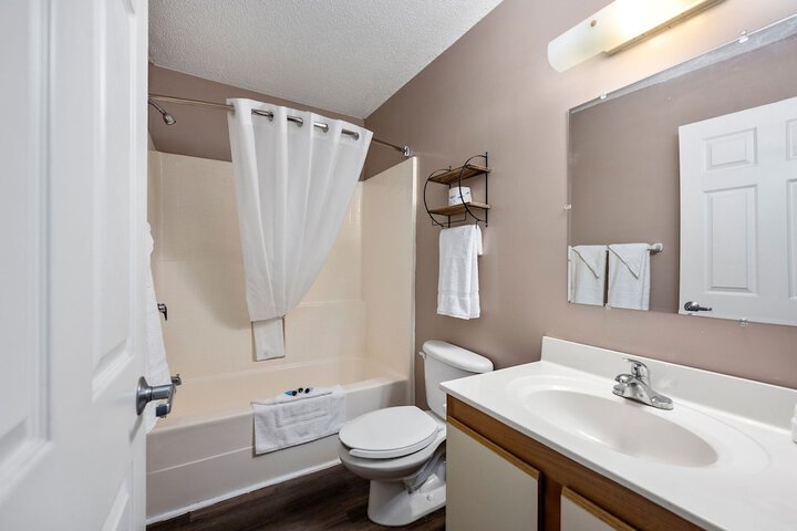 Room 14 of 30