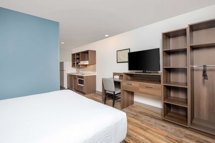 WoodSpring Suites Savannah Pooler