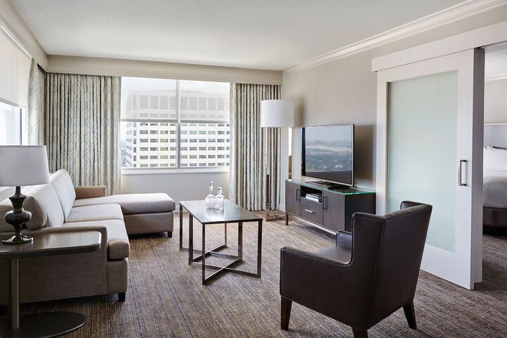 Room 15 of 105
