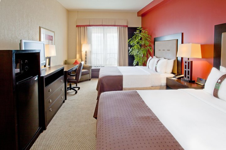 Room 34 of 61