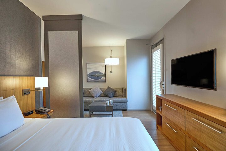 Hyatt Place Portland Downtown - Old Port Square