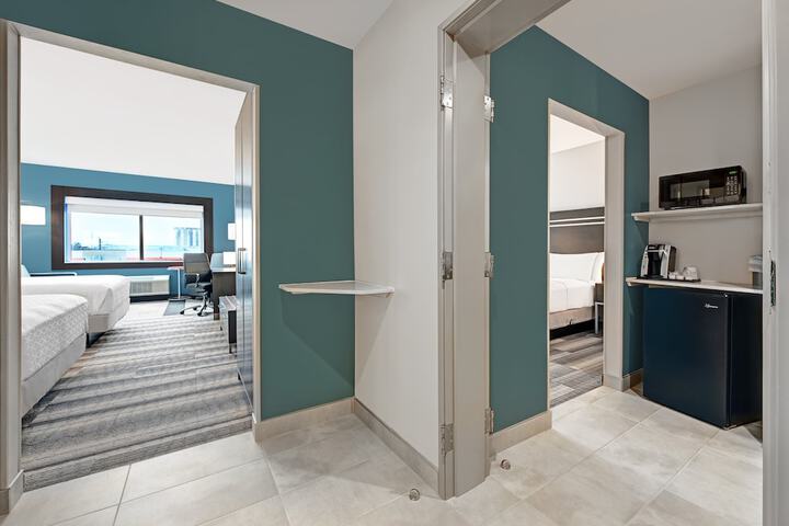 Room 40 of 56