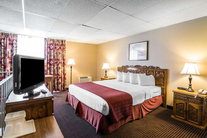 Room 35 of 52