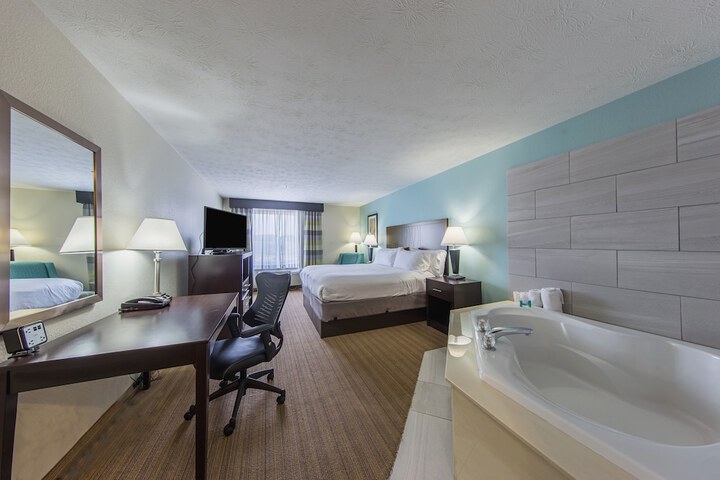 Room 18 of 32