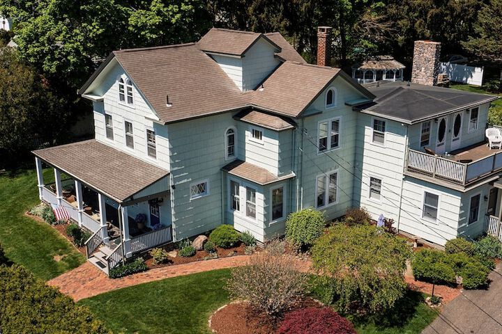 Westbrook Inn B & B