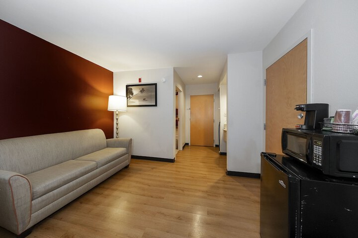 Room 12 of 43