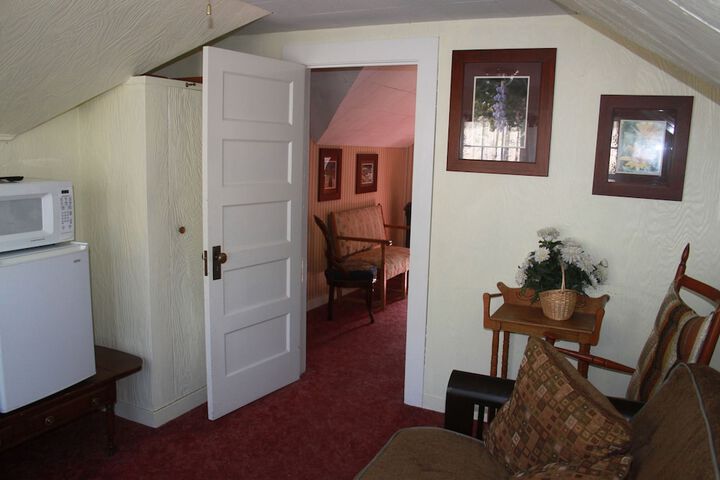 Room 42 of 64