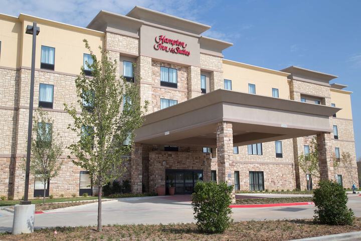Hotel 2 of 49