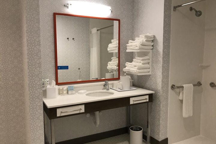 Room 43 of 87