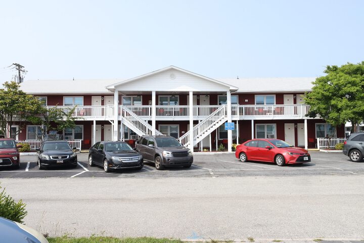 Hotel 1 of 83