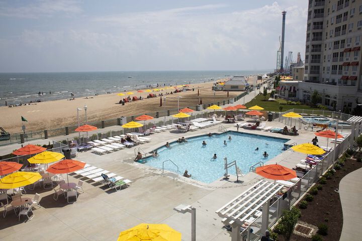 Cedar Points Hotel Breakers