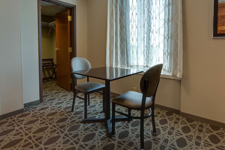 Room 14 of 38