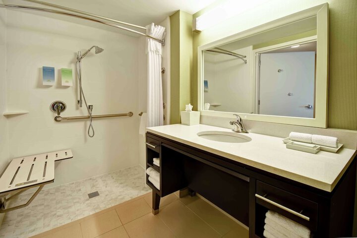 Room 20 of 40