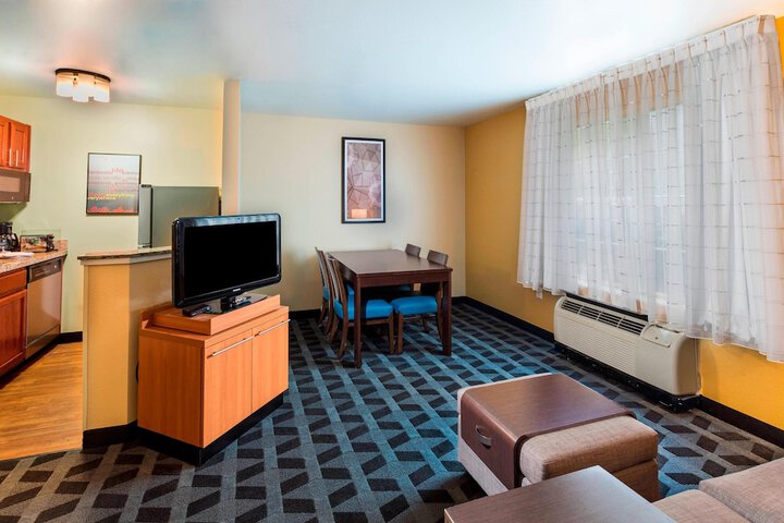 Room 15 of 22