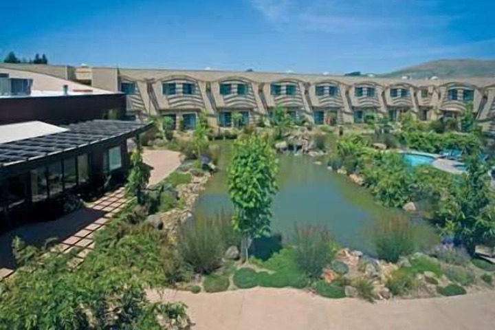 DoubleTree by Hilton Napa Valley - American Canyon