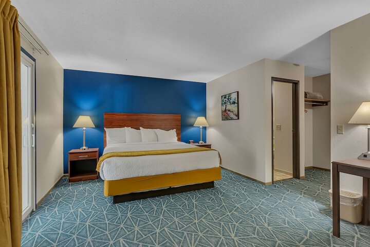 Room 54 of 74