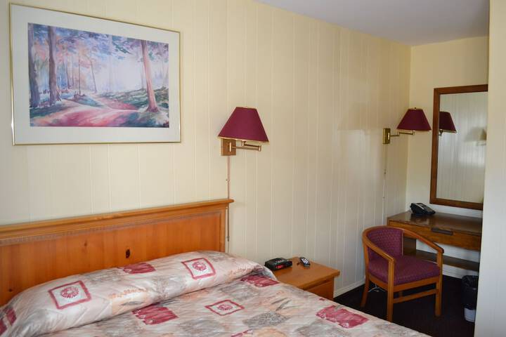 Room 2 of 15