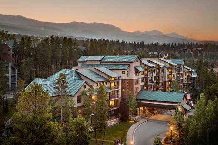 Hotel 2 of 168