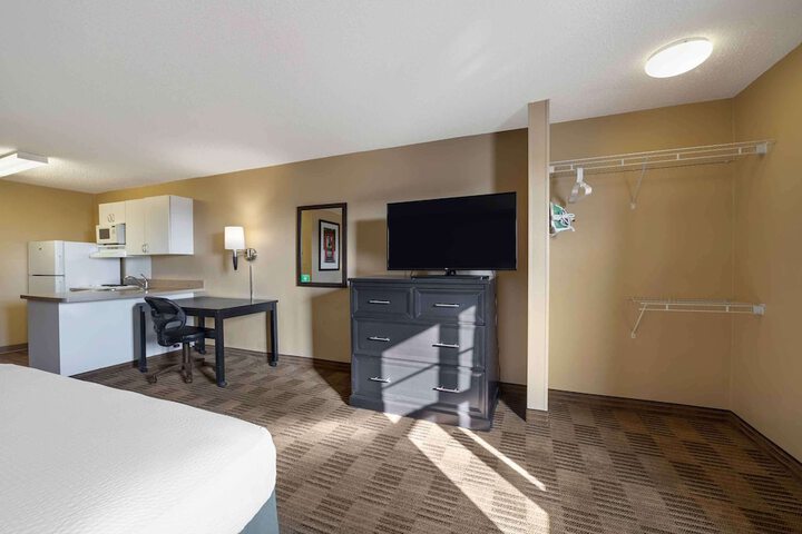 Room 18 of 26