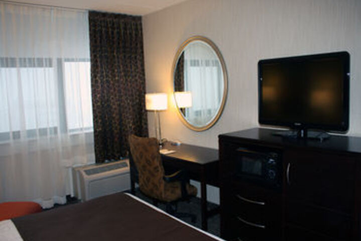 Ramada by Wyndham Buffalo Downtown