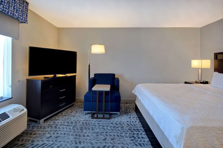 Room 17 of 49