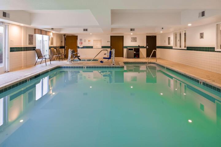 Best Western Plus Airport Inn Suites