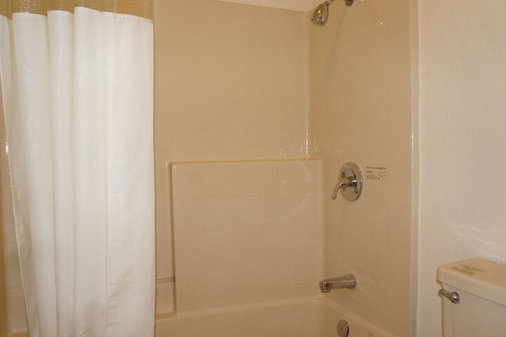 Room 15 of 26
