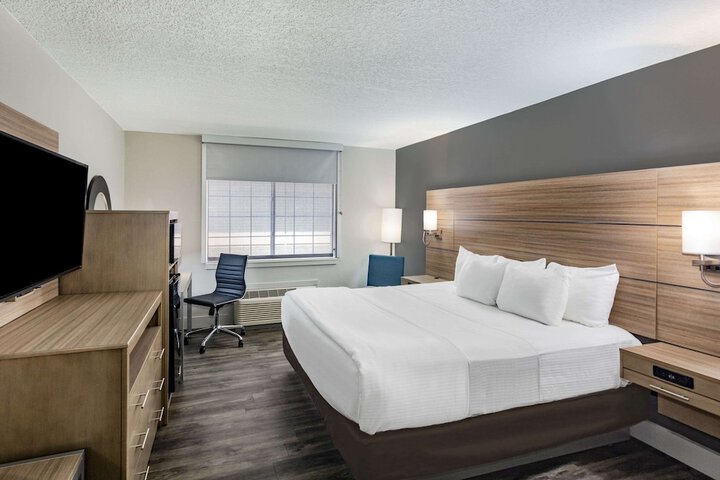 Room 42 of 63