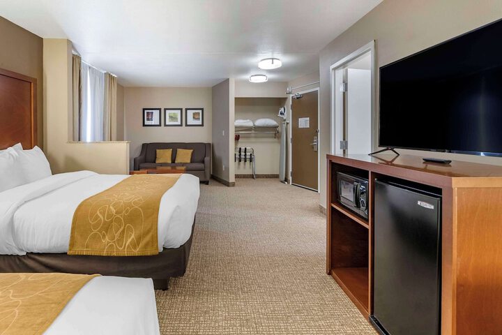 Room 30 of 43
