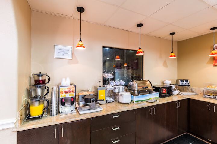 Breakfast/Coffee Service 48 of 56