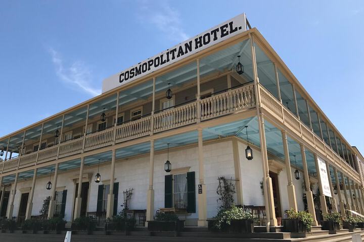 Hotel 2 of 72