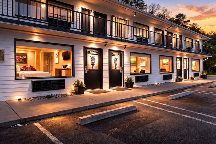 Motorcycle Inn