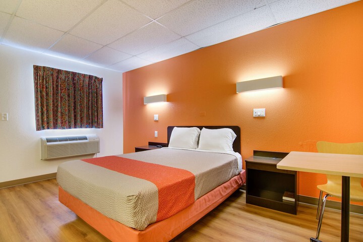 Room 26 of 36