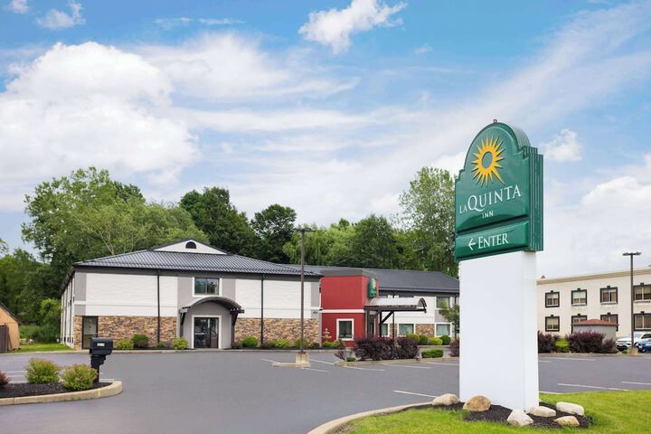 La Quinta Inn by Wyndham Buffalo Airport