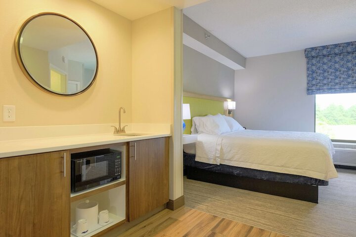 Room 60 of 78