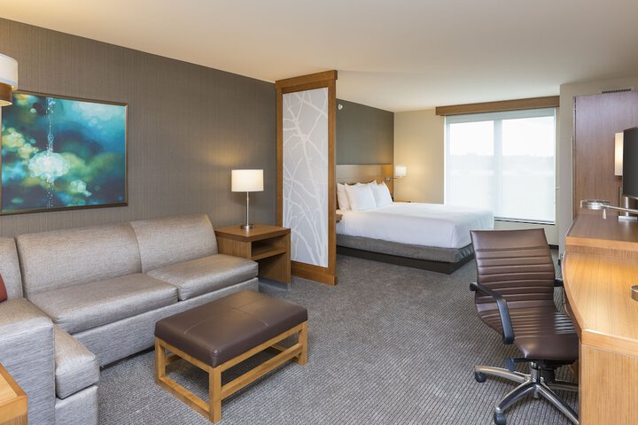 Room 11 of 30