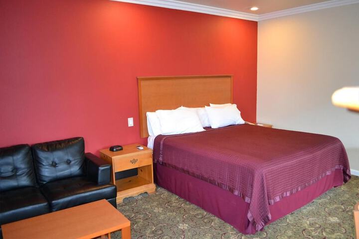 Room 13 of 30