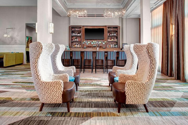 Lounge 39 of 41