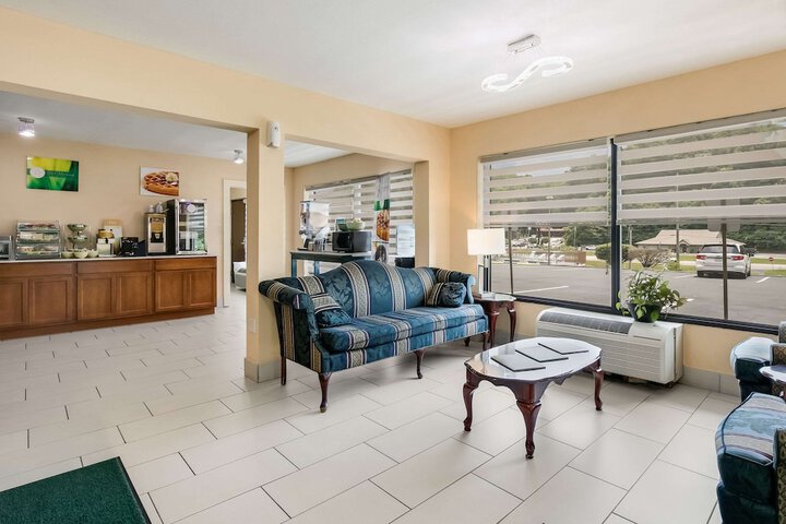 Quality Inn & Suites Mt. Chalet