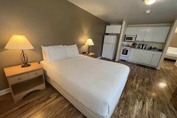 Room 126 of 173