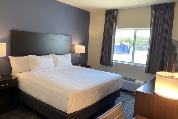 Room 27 of 46