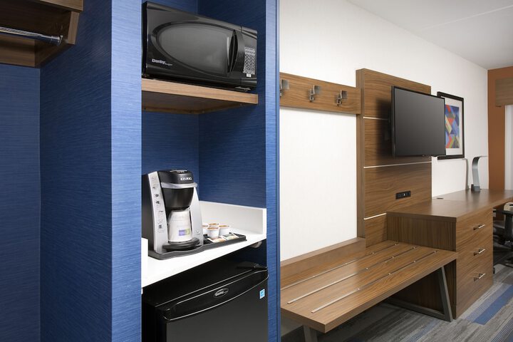Room 16 of 29